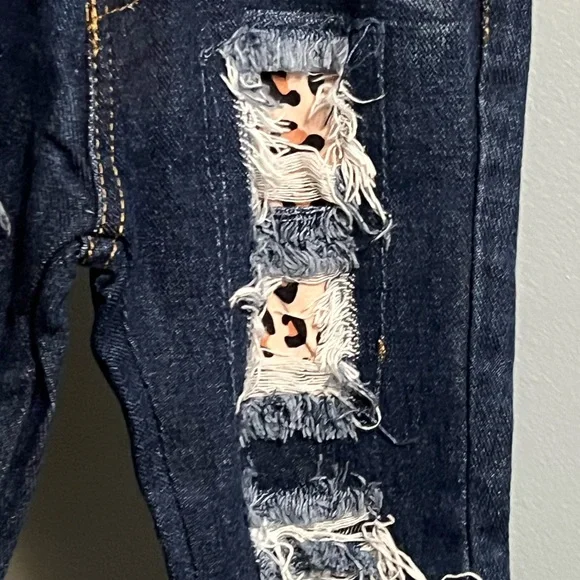 Marie Nicole Stay Wild Mint Green Leopard Ruffle Shirt and Distressed Jean Set - Picture 7 of 8